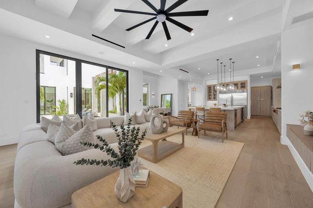 19175 W Riverside Drive, Tequesta, FL 33469
