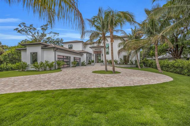 19175 W Riverside Drive, Tequesta, FL 33469