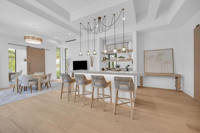 19175 W Riverside Drive, Tequesta, FL 33469
