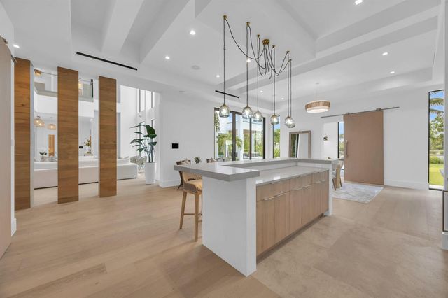 19175 W Riverside Drive, Tequesta, FL 33469