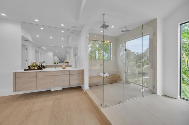 19175 W Riverside Drive, Tequesta, FL 33469
