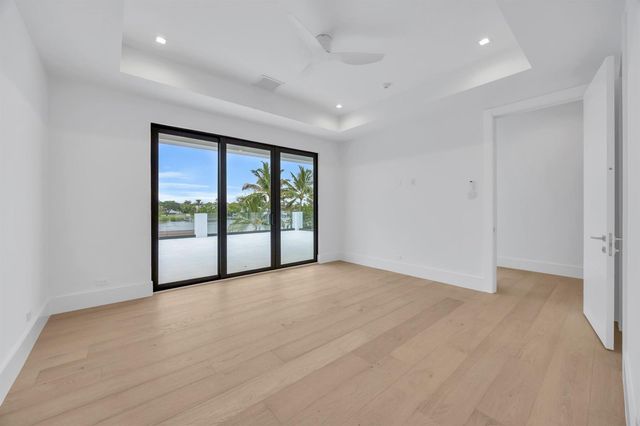19175 W Riverside Drive, Tequesta, FL 33469
