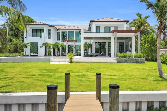 19175 W Riverside Drive, Tequesta, FL 33469