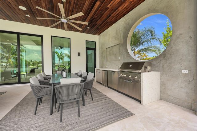 19175 W Riverside Drive, Tequesta, FL 33469
