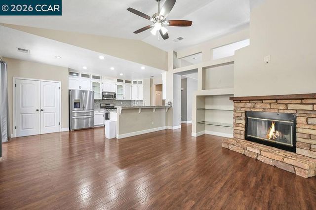 1720 Treehaven Lane, Tracy, CA 95376