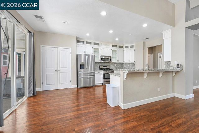 1720 Treehaven Lane, Tracy, CA 95376