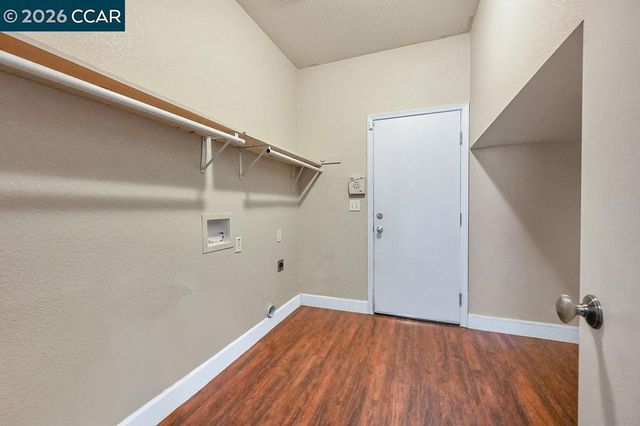 1720 Treehaven Lane, Tracy, CA 95376