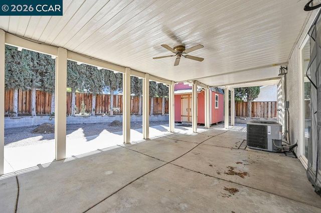 1720 Treehaven Lane, Tracy, CA 95376
