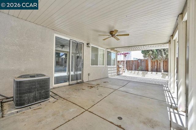 1720 Treehaven Lane, Tracy, CA 95376