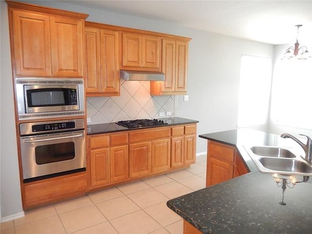 64 White Magnolia CIR, Austin, TX 78734