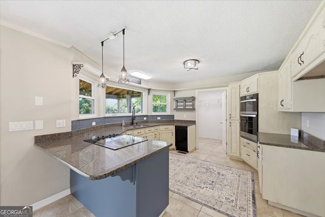 126 Findley Road NE, Rydal, GA 30171