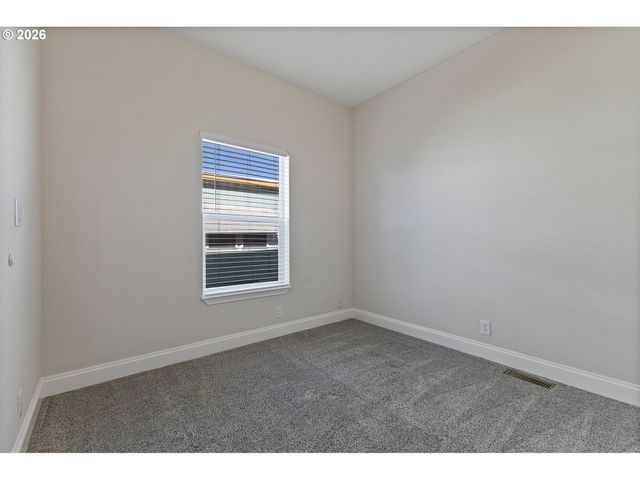 576 Sw GEORGETOWN Way 146, Beaverton, OR 97006