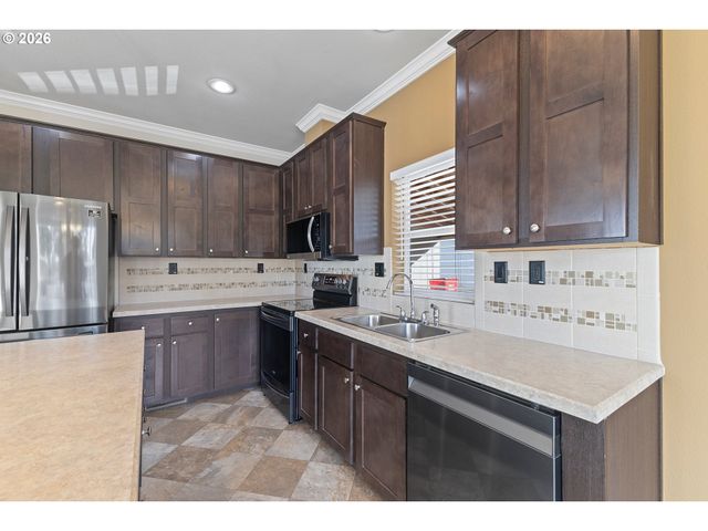 576 Sw GEORGETOWN Way 146, Beaverton, OR 97006