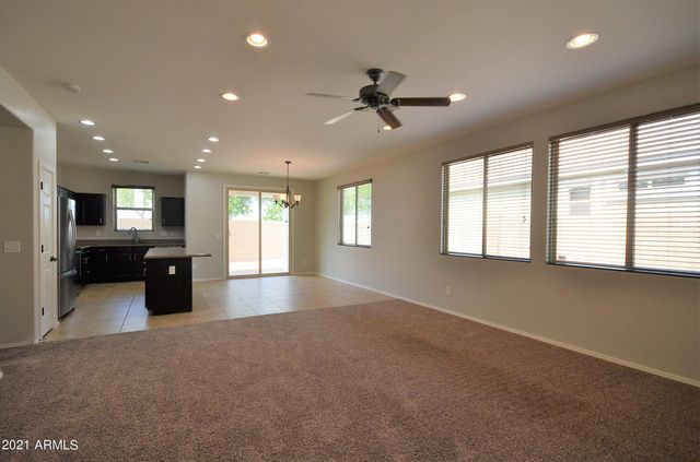 3242 E Rochelle Street, Mesa, AZ 85213