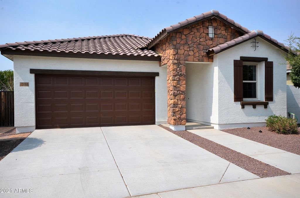 3242 E Rochelle Street, Mesa, AZ 85213