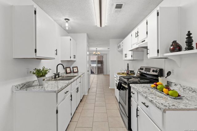 9219 Ridge Climb, San Antonio, TX 78250