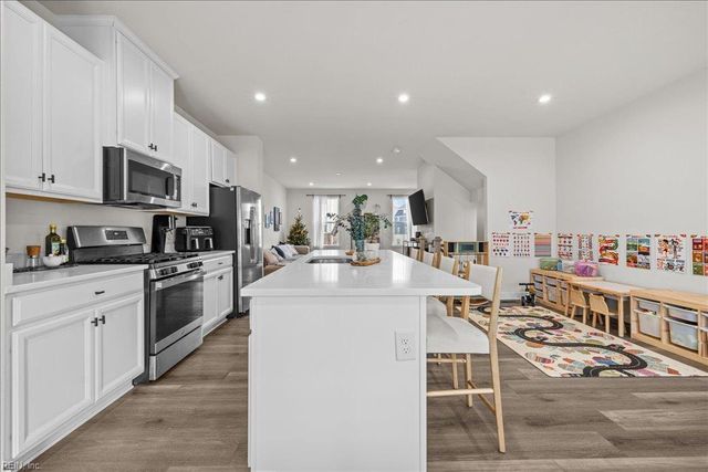 1212 Gunboat DR, Suffolk, VA 23435