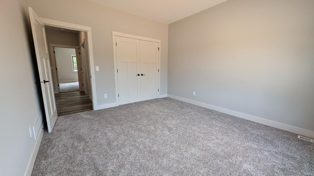 1199 60th Street, Hudson, WI 54016