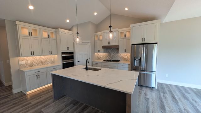 1199 60th Street, Hudson, WI 54016