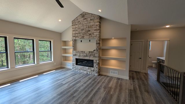 1199 60th Street, Hudson, WI 54016