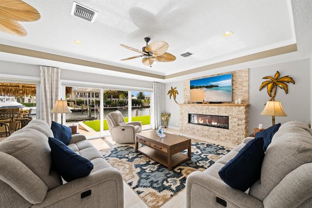2600 NE 33rd Street, Lighthouse Point, FL 33064