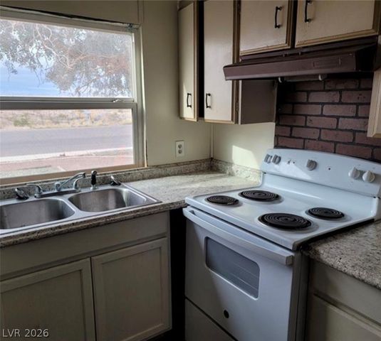 1121 Pawnee Lane, Henderson, NV 89015