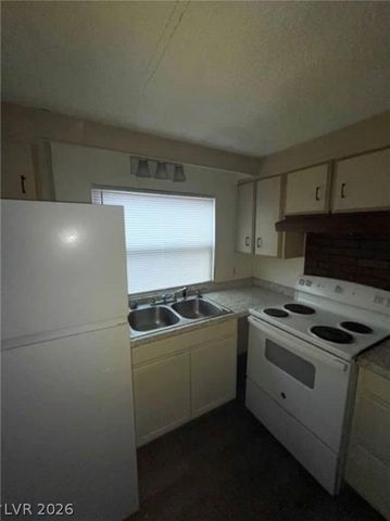 1121 Pawnee Lane, Henderson, NV 89015
