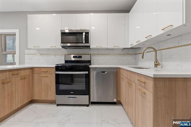 76 Mission Street, Montclair, NJ 07042