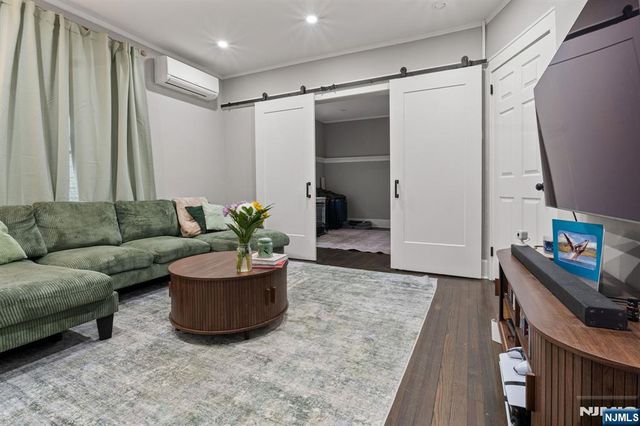 76 Mission Street, Montclair, NJ 07042