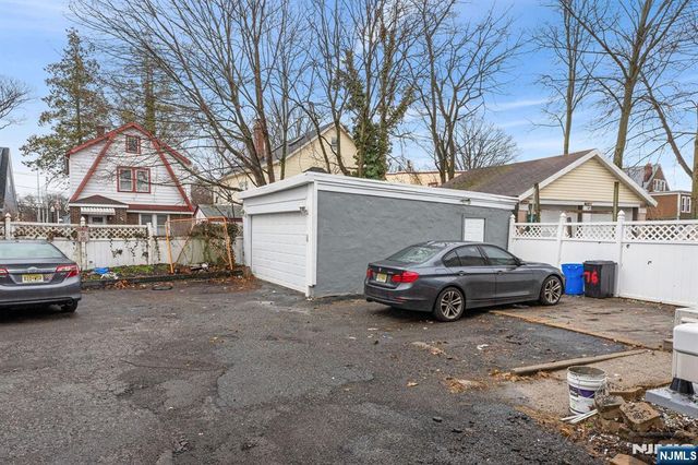 76 Mission Street, Montclair, NJ 07042