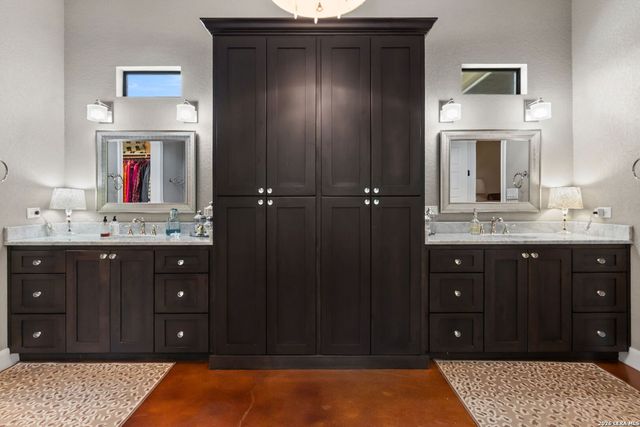 17203 Clovis, Helotes, TX 78023