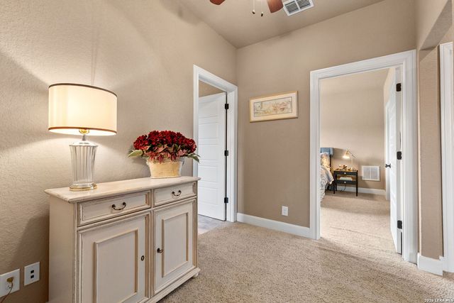 17203 Clovis, Helotes, TX 78023