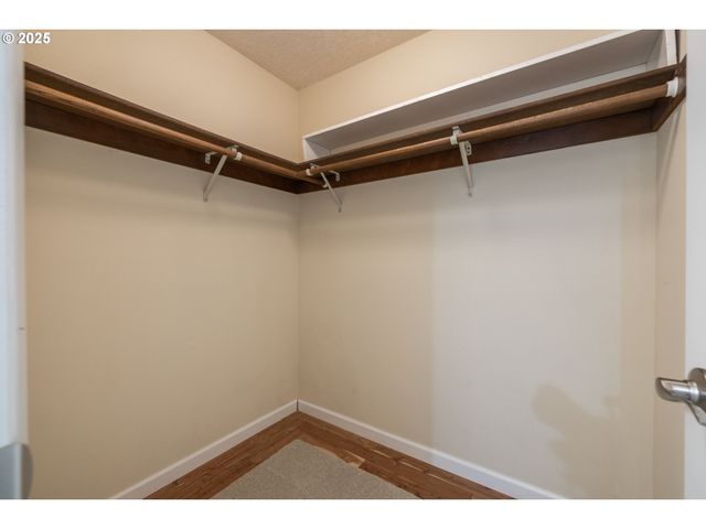 8250 Sw 165TH Ave, Beaverton, OR 97007