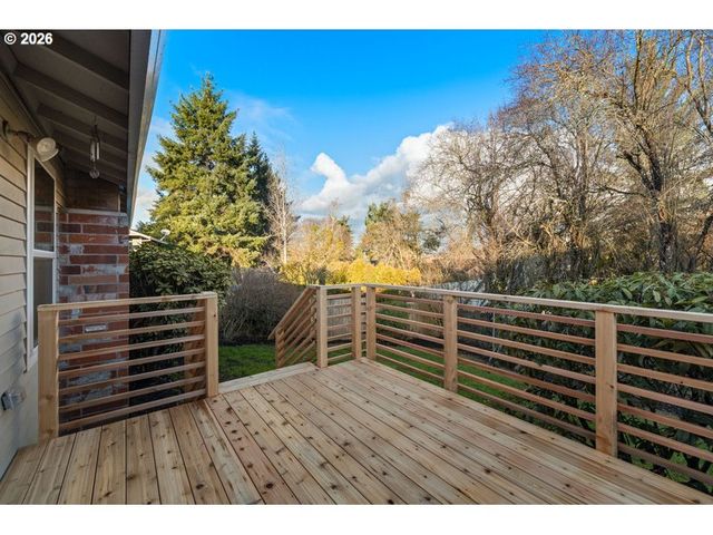 8250 Sw 165TH Ave, Beaverton, OR 97007