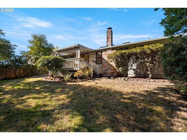 8250 Sw 165TH Ave, Beaverton, OR 97007