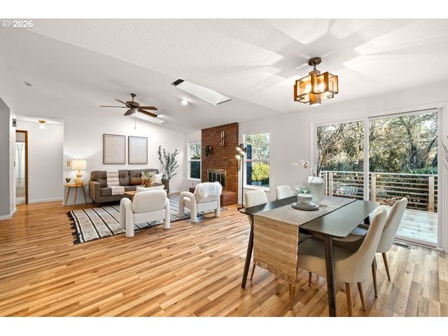 8250 Sw 165TH Ave, Beaverton, OR 97007