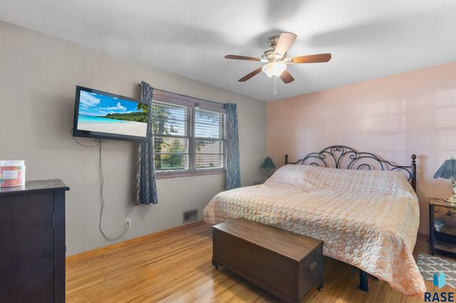 740 N Minnesota St Street, Salem, SD 57058