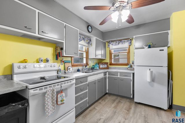 740 N Minnesota St Street, Salem, SD 57058