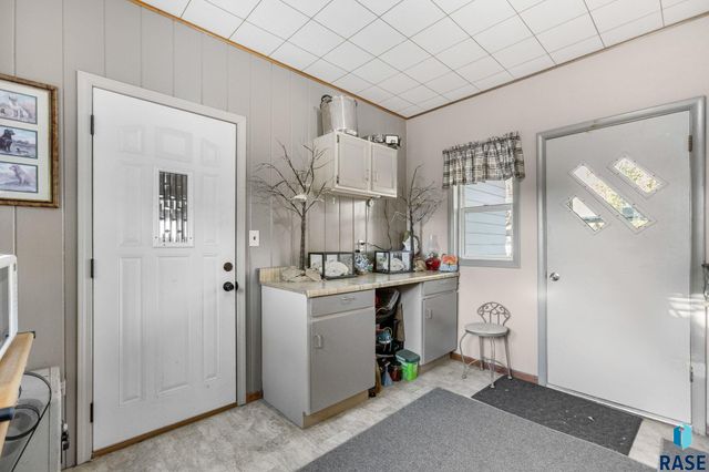 740 N Minnesota St Street, Salem, SD 57058