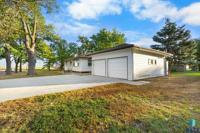 740 N Minnesota St Street, Salem, SD 57058