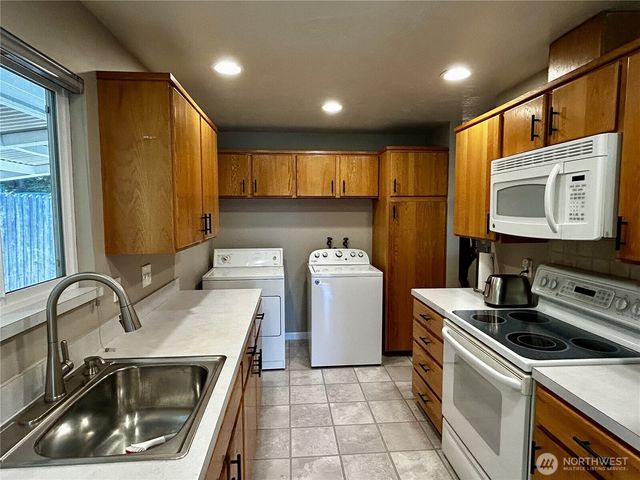 1105 S I st., Port Angeles, WA 98363