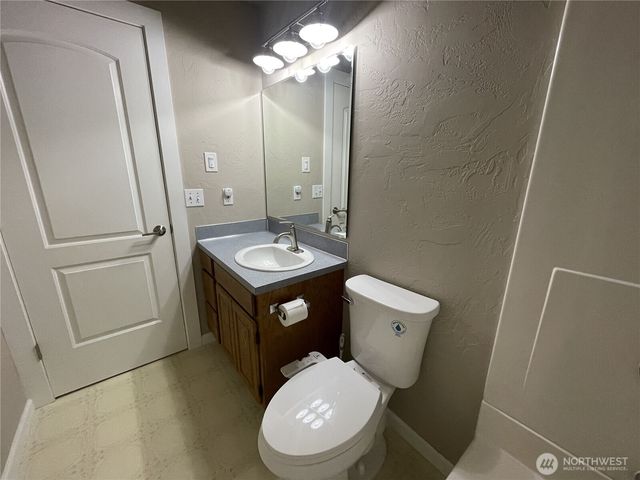 1105 S I st., Port Angeles, WA 98363