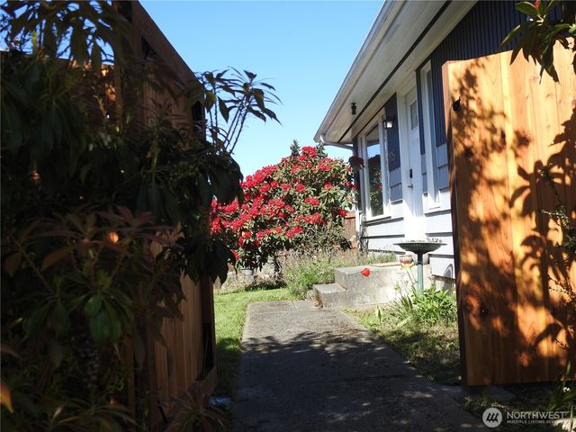 1105 S I st., Port Angeles, WA 98363