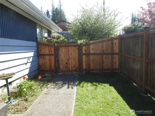 1105 S I st., Port Angeles, WA 98363