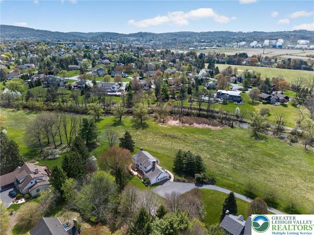 2975 Macungie Road, Lower Macungie Twp, PA 18049