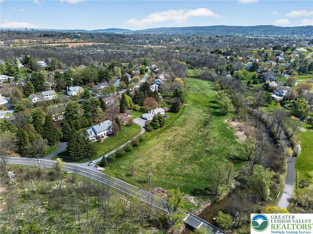 2975 Macungie Road, Lower Macungie Twp, PA 18049