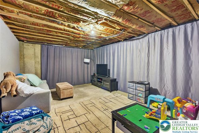 2975 Macungie Road, Lower Macungie Twp, PA 18049