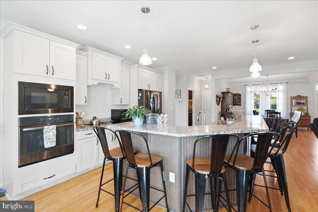 444 TALAMORE DR, Stephens City, VA 22655