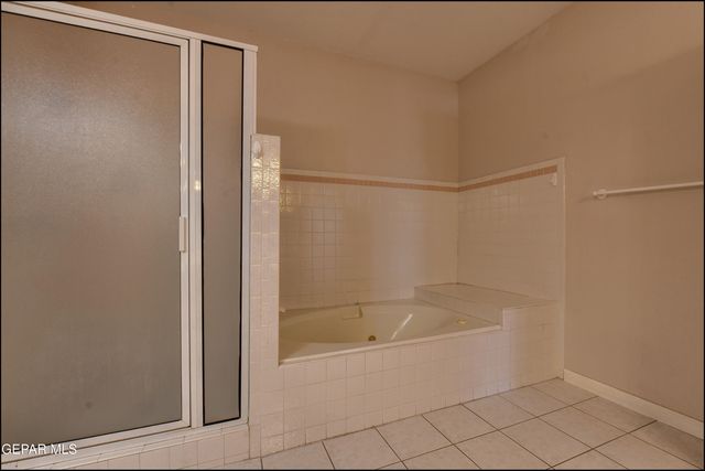 6123 LA POSTA Drive, El Paso, TX 79912