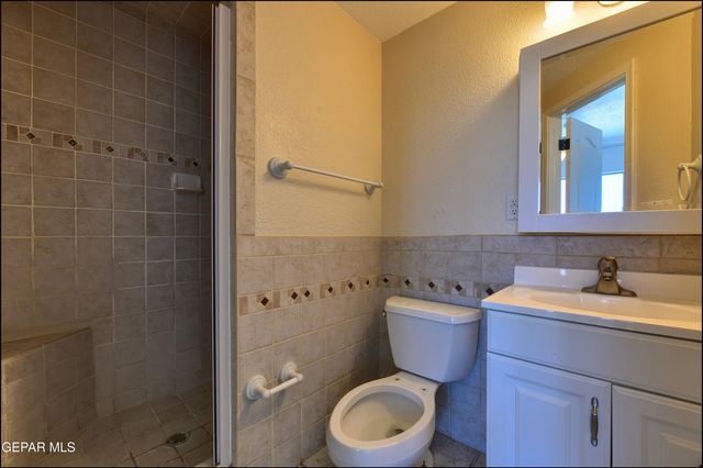 6123 LA POSTA Drive, El Paso, TX 79912